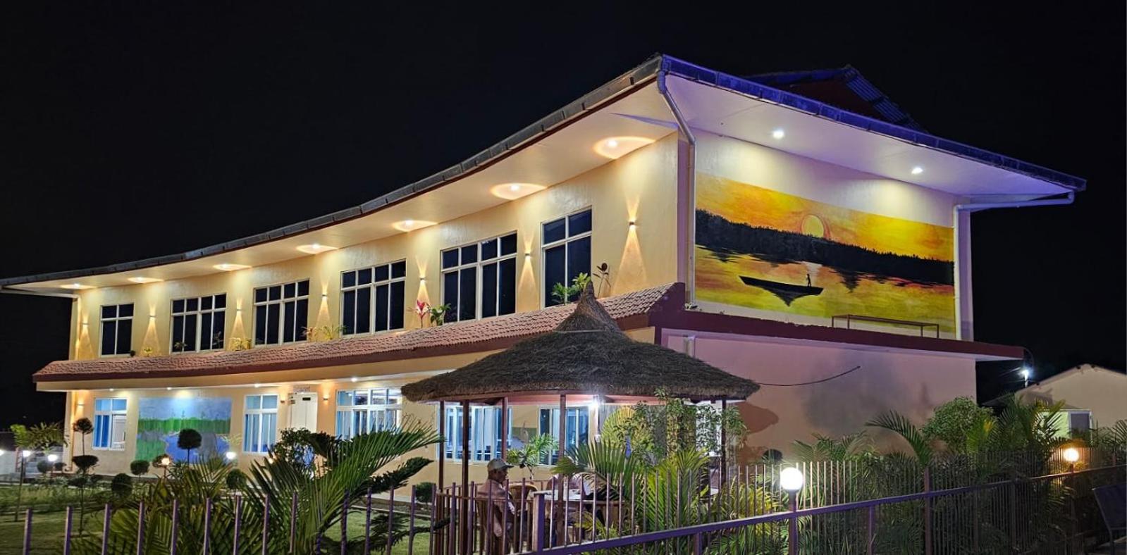 Sisai Park Village Читван Екстериор снимка